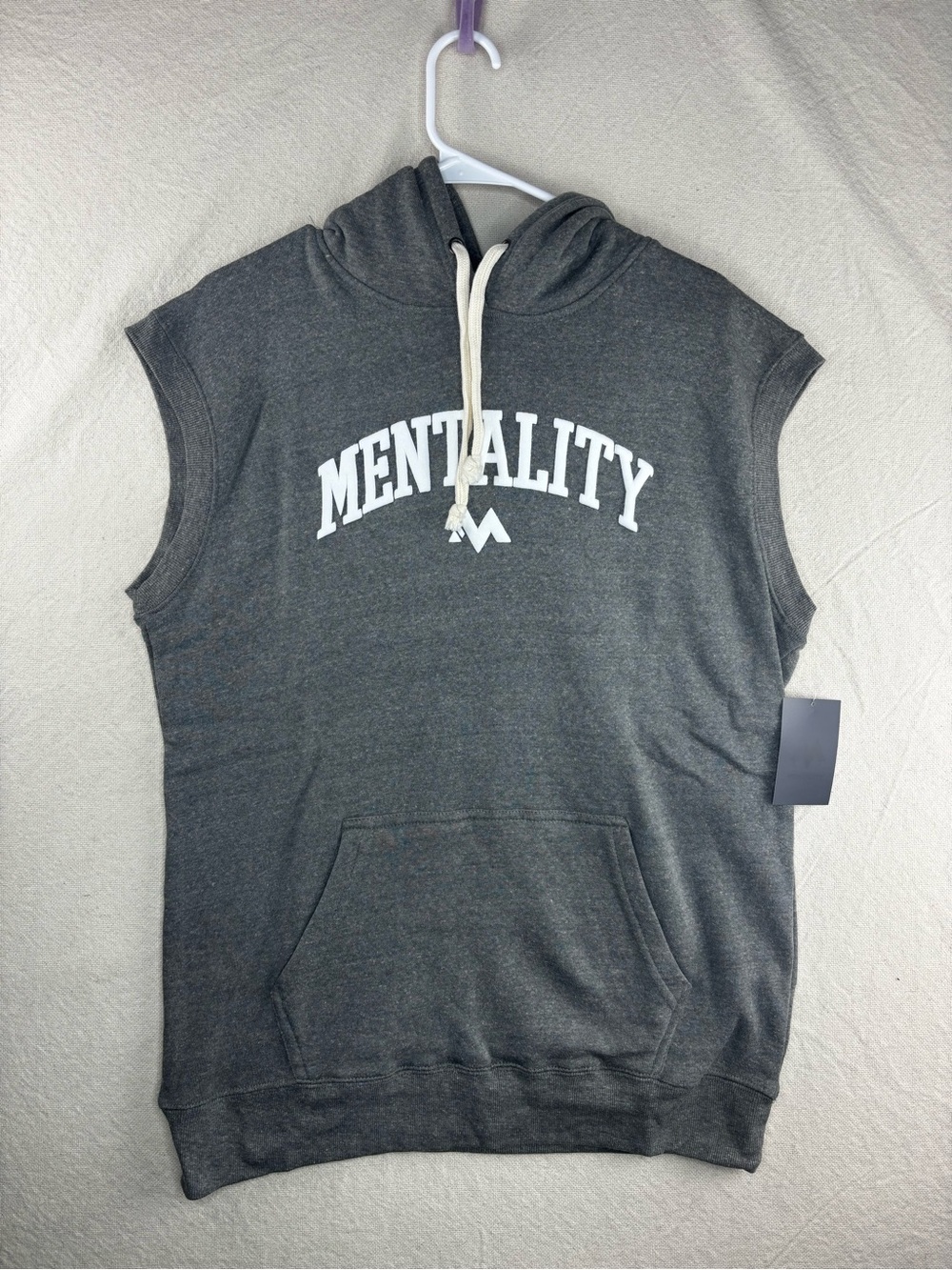 Mentality men’s XL Greg sleeveless hoodie NWT